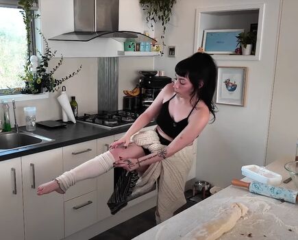 Layna Lazar