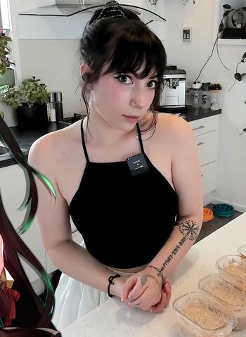 Layna Lazar