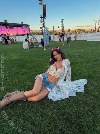 Lea Elui Leaked Nude OnlyFans (Photo 511)