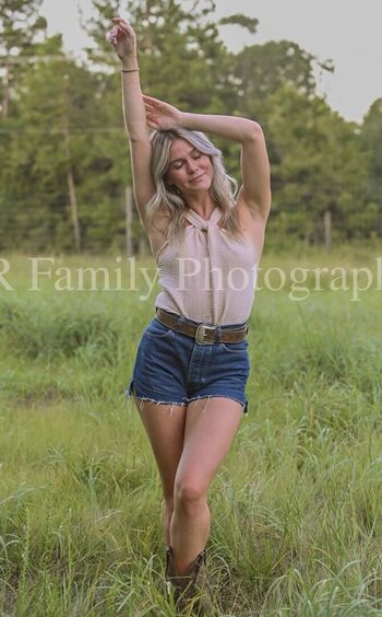 Leah Goodrich Leaked Nude OnlyFans (Photo 2)