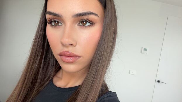 Leah Halton