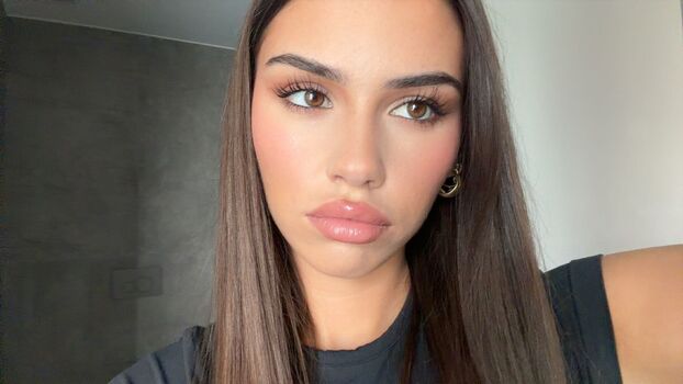 Leah Halton