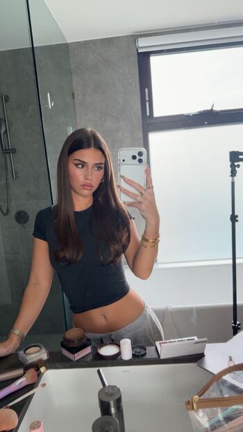 Leah Halton