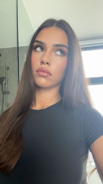 Leah Halton