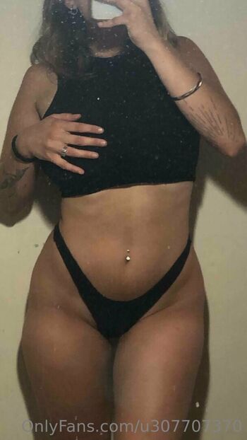 leasanz Leaked Nude OnlyFans (Photo 26)