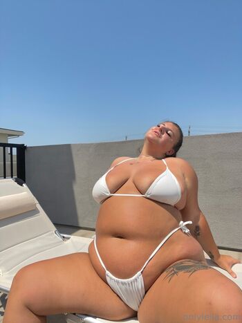 leilalewisx
