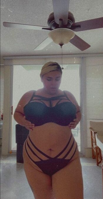 Leishla Gomez Leaked Nude OnlyFans (Photo 18)