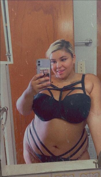 Leishla Gomez Leaked Nude OnlyFans (Photo 19)