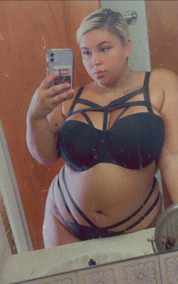 Leishla Gomez Leaked Nude OnlyFans (Photo 20)