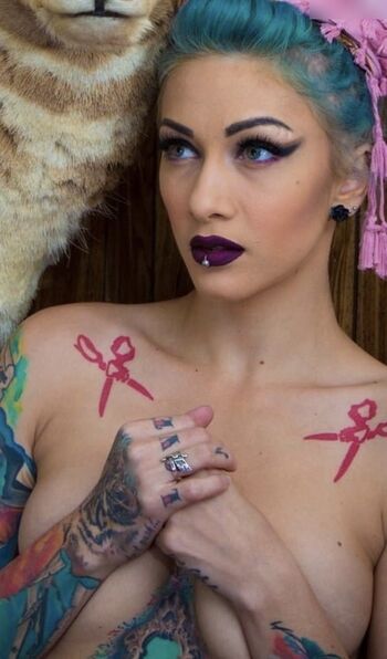Lena Scissorhands