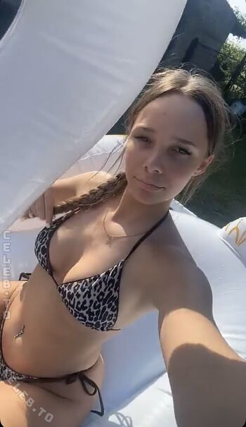 lenaa8527 Leaked Nude OnlyFans (Photo 5)