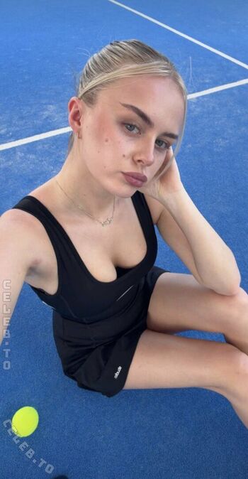 Leni Marie Leaked Nude OnlyFans (Photo 10)