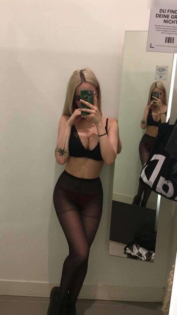 Lenkajzv Leaked Nude OnlyFans (Photo 55)