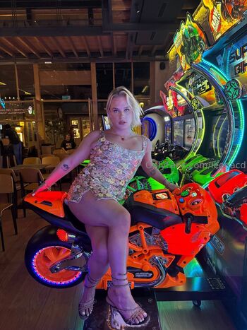 Leonacd Leaked Nude OnlyFans (Photo 5)