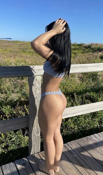 lesliem4rtinez Leaked Nude OnlyFans (Photo 19)