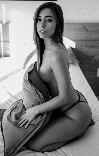 Leticia Felisberto Leaked Nude OnlyFans (Photo 33)