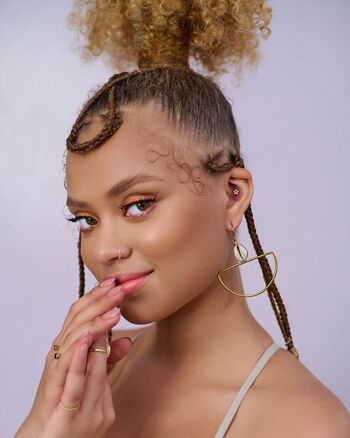 Lexcova / Lexay_X / Kingkorbel