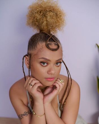 Lexcova / Lexay_X / Kingkorbel