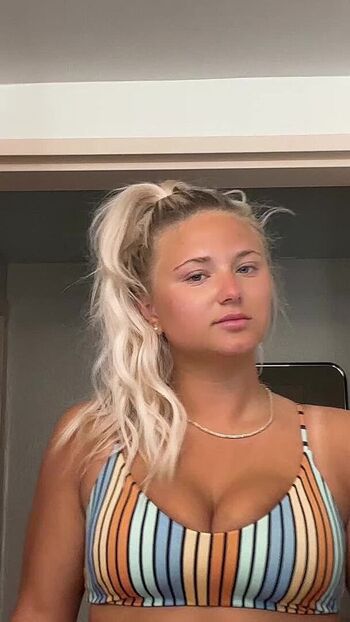 Lexi Holmstrom