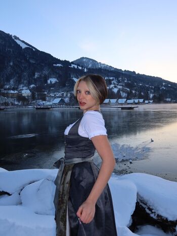 Leyla Afshonkar Leaked Nude OnlyFans (Photo 24)