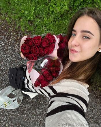 leylacool Leaked Nude OnlyFans (Photo 38)