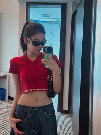 lia_loves___