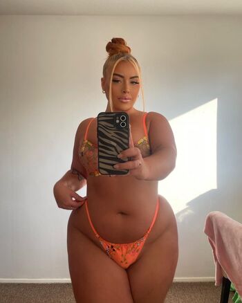 Libby Stokes Leaked Nude OnlyFans (Photo 7)