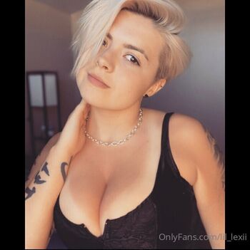 Lil_Lexi Leaked Nude OnlyFans (Photo 12)
