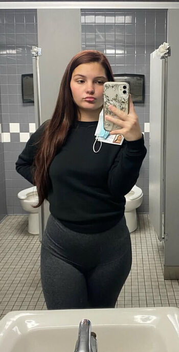 lilbabyashlyn Leaked Nude OnlyFans (Photo 16)
