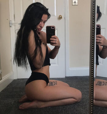 lilbadassxo Leaked Nude OnlyFans (Photo 11)