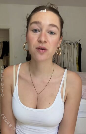 lilithsfooddiary Leaked Nude OnlyFans (Photo 3)