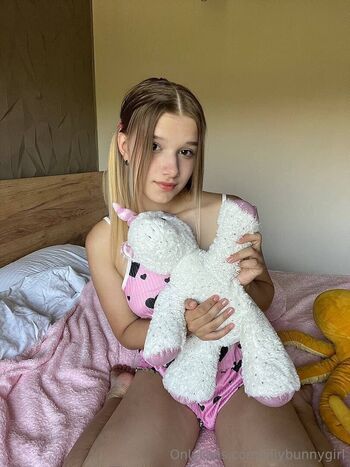 liliybunnygirl Leaked Nude OnlyFans (Photo 32)