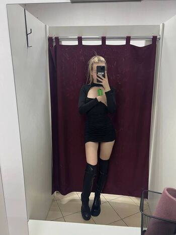 lilolendis Leaked Nude OnlyFans (Photo 8)