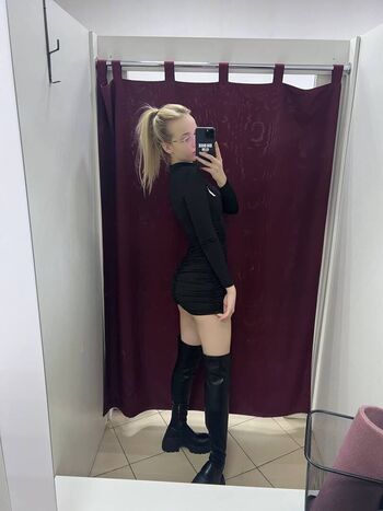 lilolendis Leaked Nude OnlyFans (Photo 10)