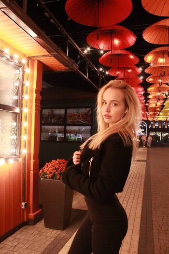 lilolendis Leaked Nude OnlyFans (Photo 11)