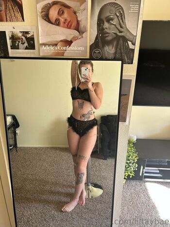 liltaybae Leaked Nude OnlyFans (Photo 4)