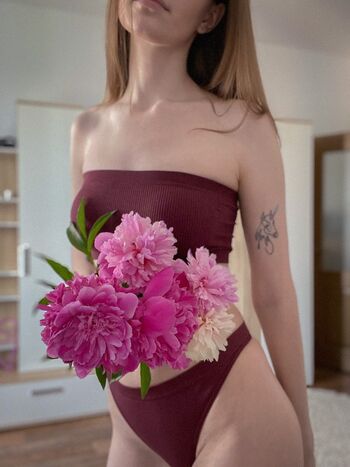 Lily Mint Leaked Nude OnlyFans (Photo 124)