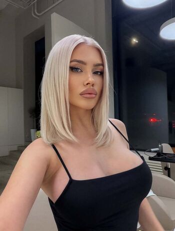 lilyabraun Leaked Nude OnlyFans (Photo 10)