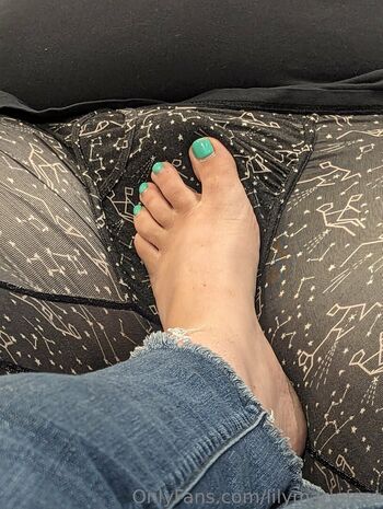 lilymariefeet Leaked Nude OnlyFans (Photo 29)