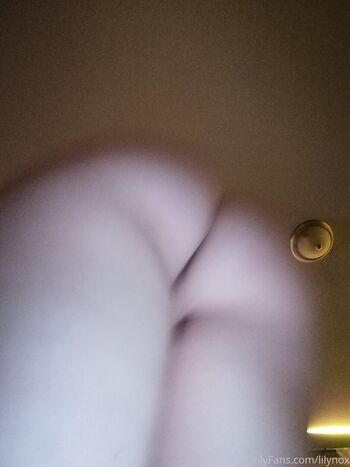 lilynox Leaked Nude OnlyFans (Photo 5)