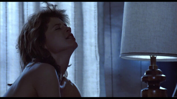 Linda Hamilton Leaked Nude OnlyFans (Photo 3)