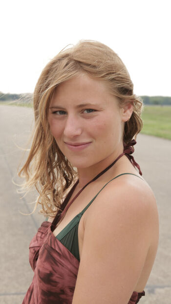 Lindsey Cruz