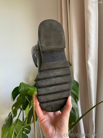 Lis Evans Leaked Nude OnlyFans (Photo 22)