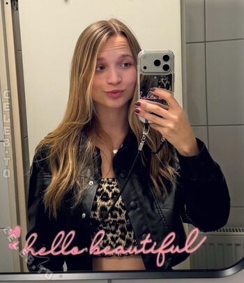 Lisa Küppers Leaked Nude OnlyFans (Photo 425)