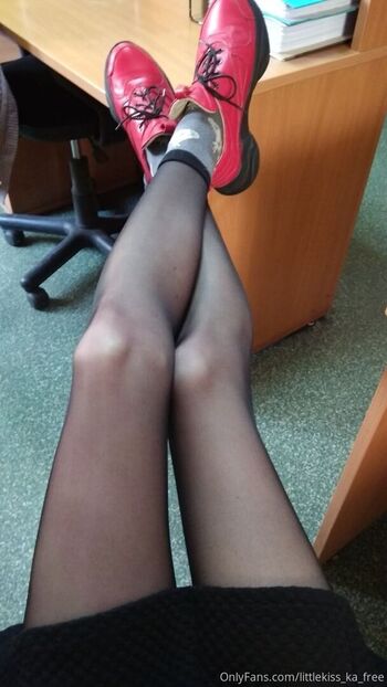 littlekiss_ka_feet