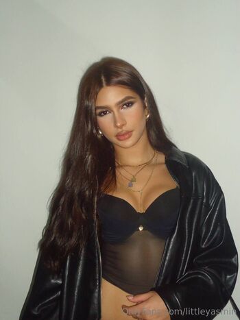 littleyasmin Leaked Nude OnlyFans (Photo 14)