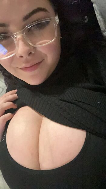 Littylizzy12 Leaked Nude OnlyFans (Photo 2)