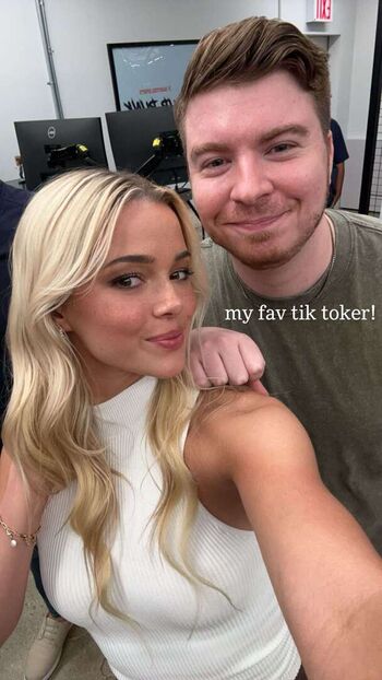 Livvy Dunne Leaked Nude OnlyFans (Photo 1)