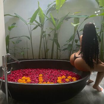 Liyah Mai
