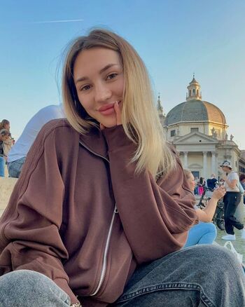 liza_bet Leaked Nude OnlyFans (Photo 7)
